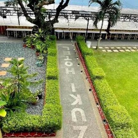 Suzuki Beach Hotel Olongapo Bagian luar foto