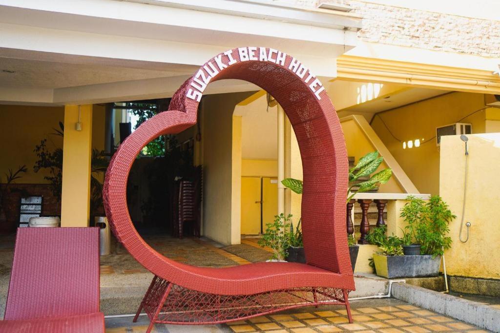 Suzuki Beach Hotel Olongapo Bagian luar foto