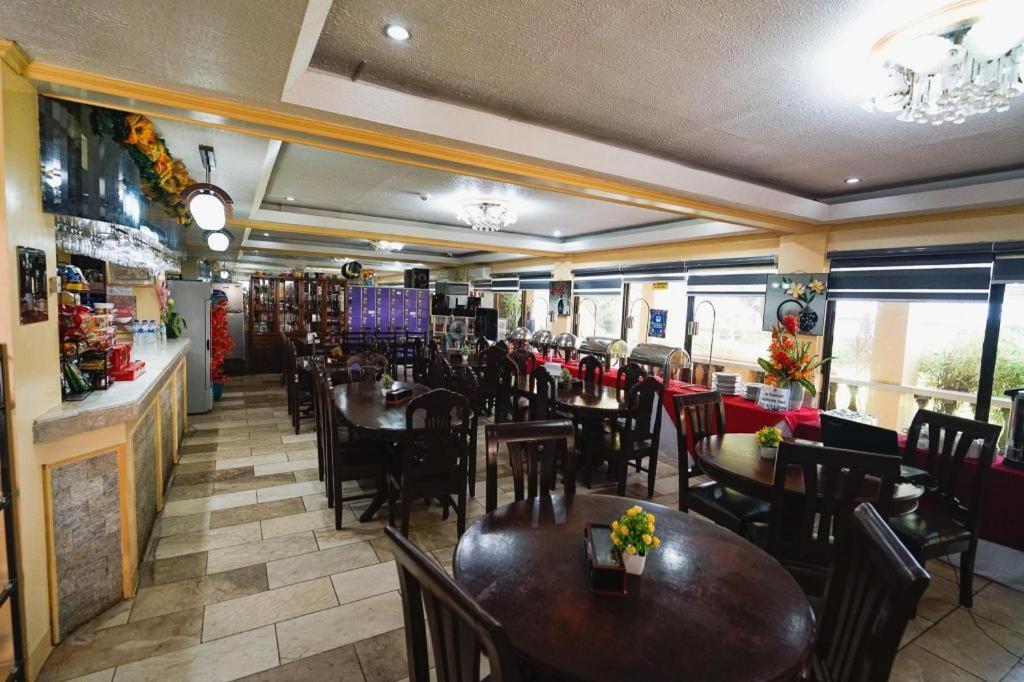 Suzuki Beach Hotel Olongapo Bagian luar foto