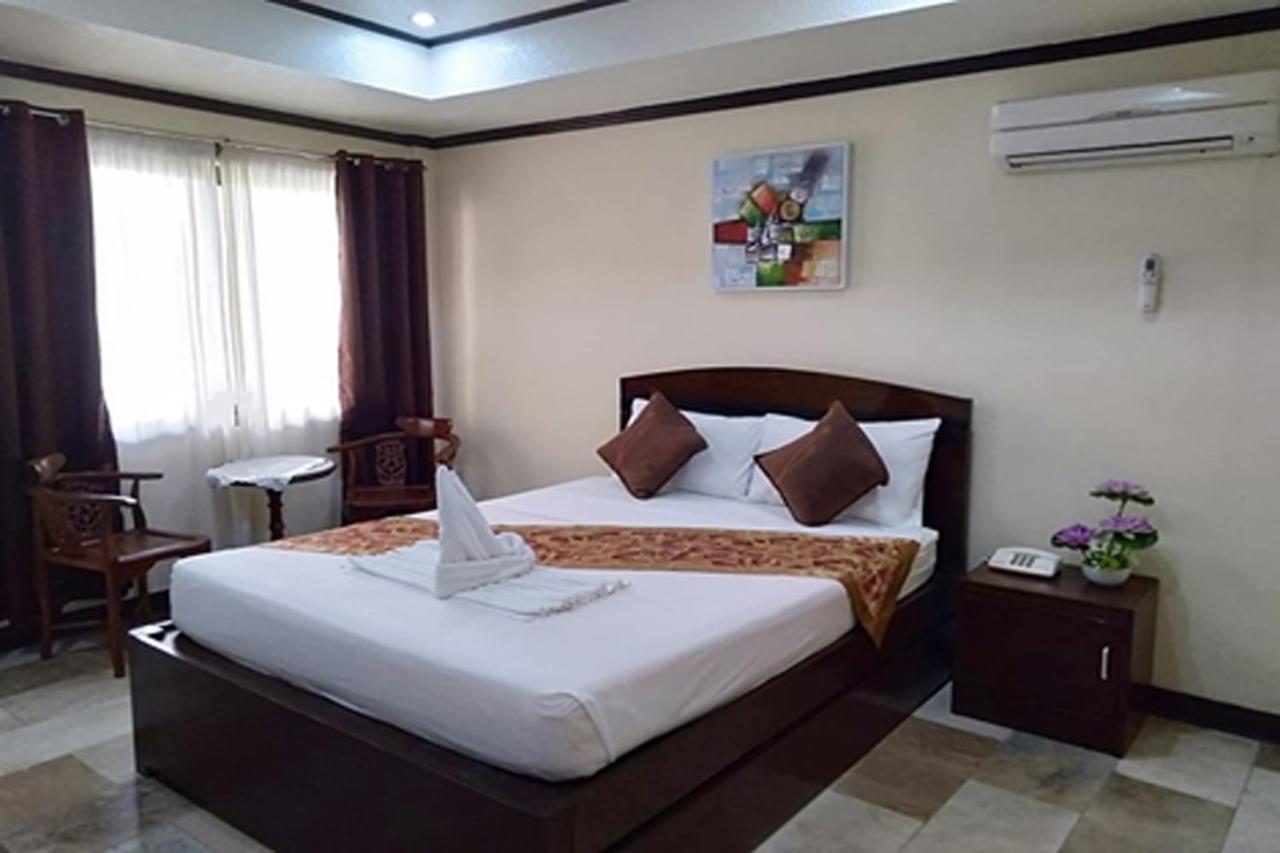 Suzuki Beach Hotel Olongapo Bagian luar foto